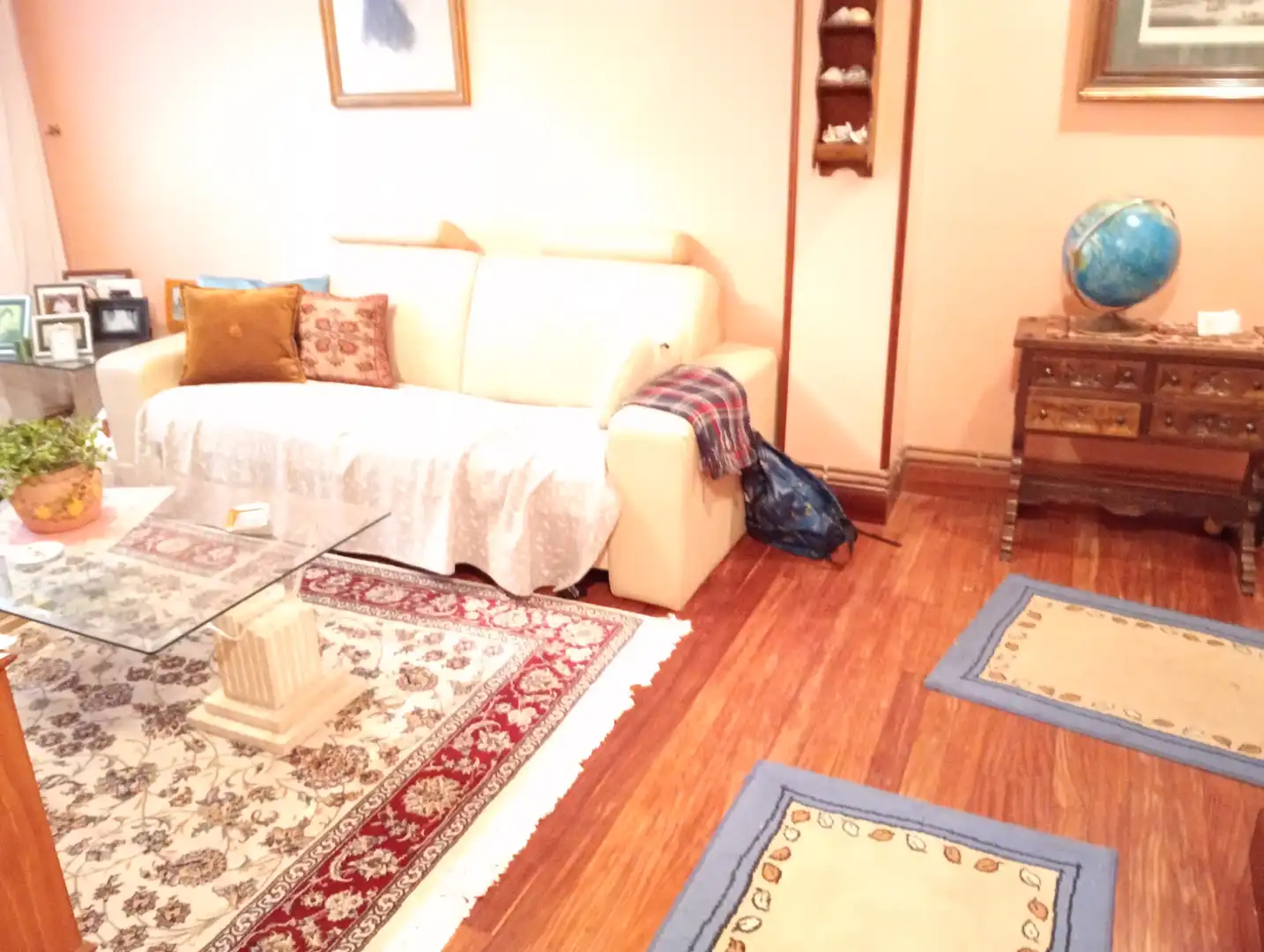 Living room of Flat for sale in Bilbao   with Heating, Terrace and Furnished