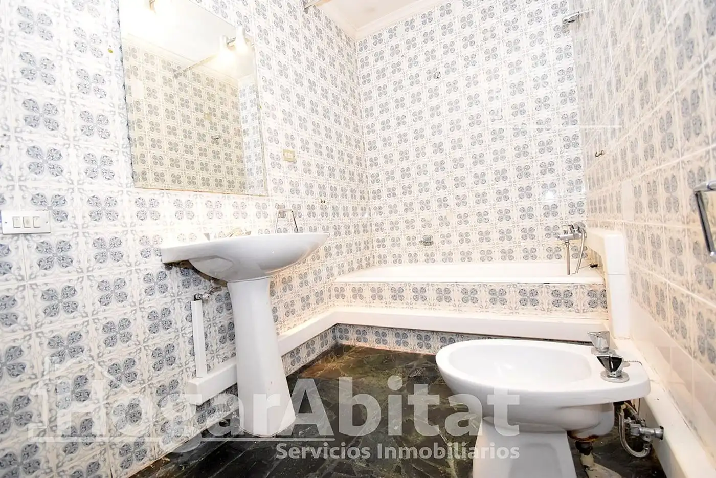 Baño de Piso en venta en Castellón de la Plana / Castelló de la Plana con Calefacción y Balcón