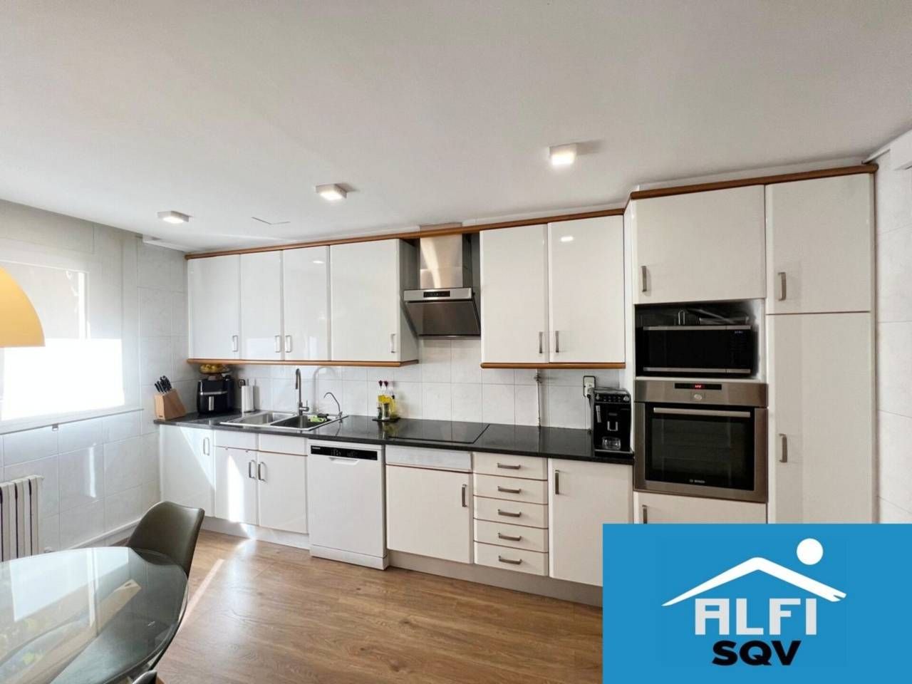 Kitchen of Flat for sale in Sant Quirze del Vallès  with Air Conditioner, Heating and Parquet flooring