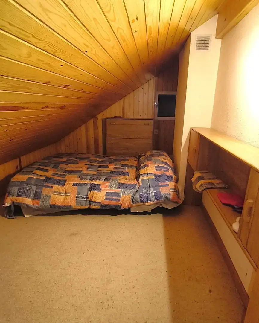 Habitación de Ático en venta en Aisa
