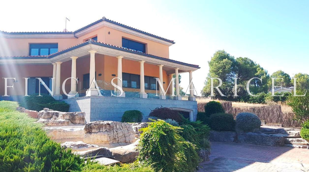 Exterior view of House or chalet for sale in Castellnou de Bages  with Air Conditioner and Heating