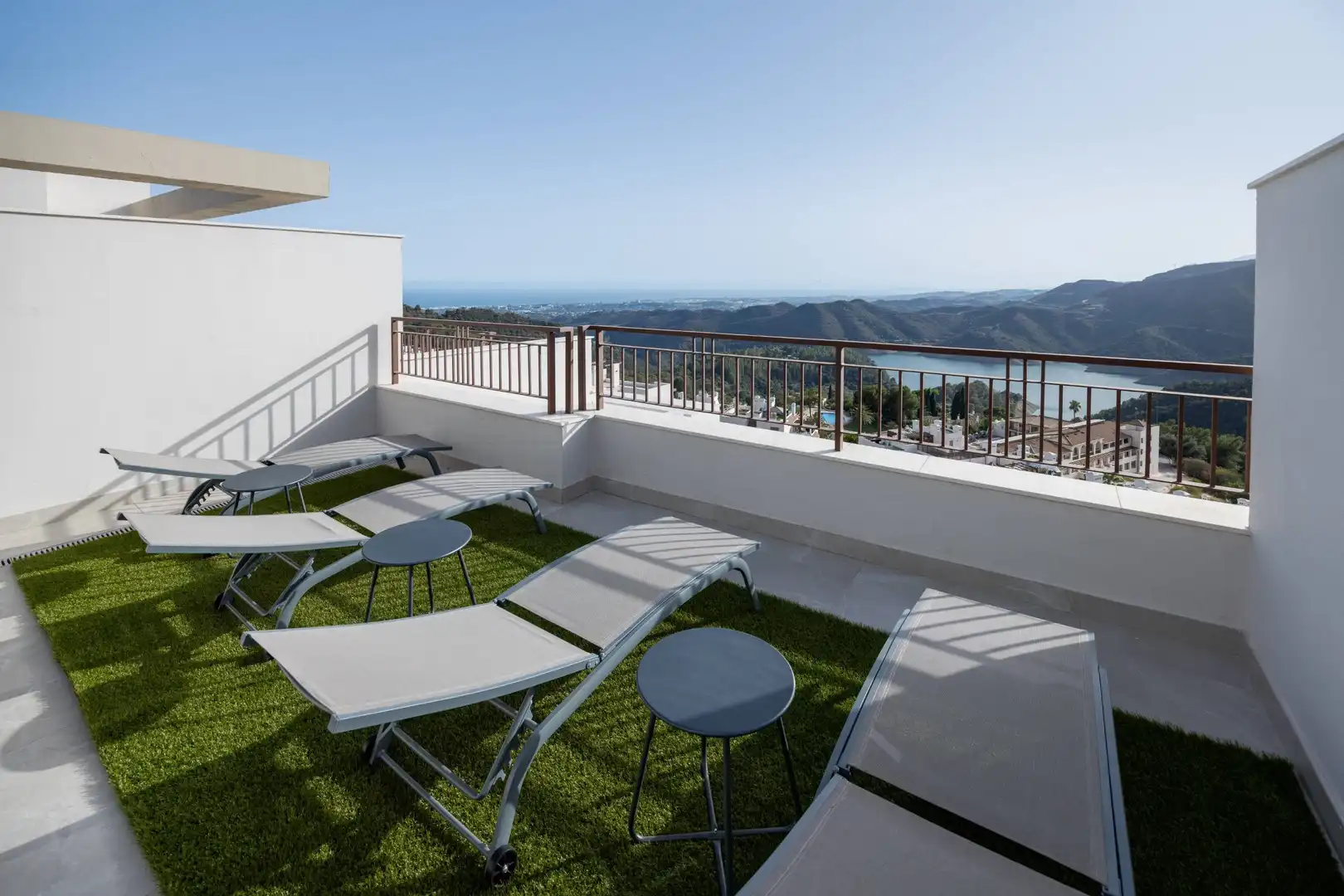 Terraza de Casa adosada en venta en Istán con Aire acondicionado, Calefacción y Jardín privado