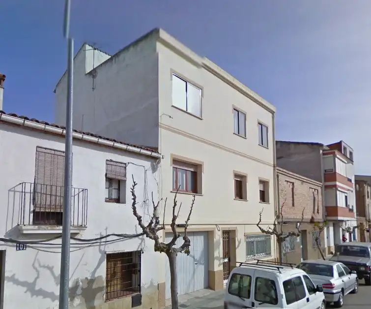 Vista exterior de Casa o xalet en venda en Móra d'Ebre amb Aire condicionat, Calefacció i Parquet