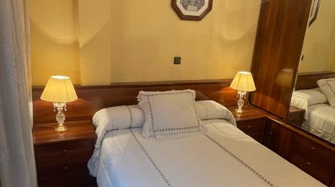 Foto 3 de Piso en venta en Azeta - Abatxolo, Portugalete