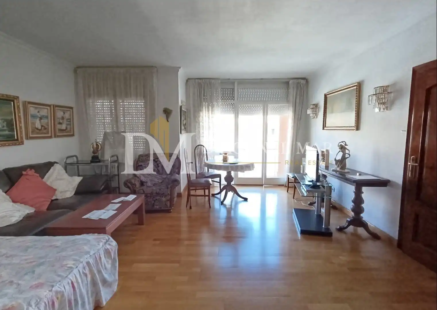 Wohnzimmer von Wohnung zum Verkauf in Barcelona mit Heizung, Abstellraum und Balkon