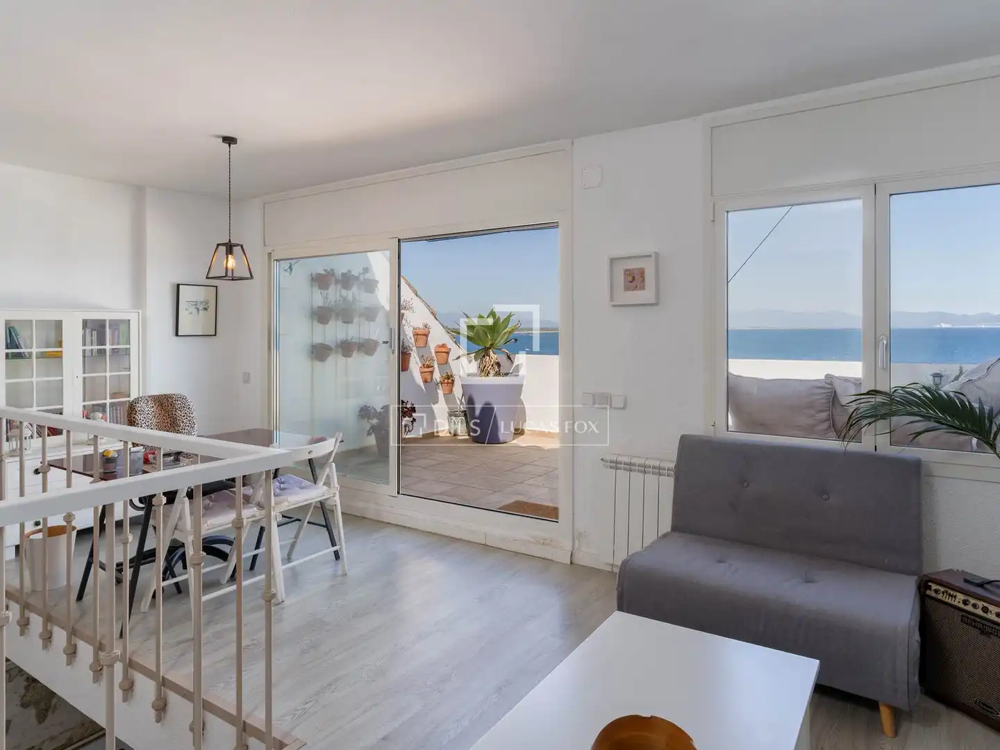 Terraza de Piso en venta en L'Escala con Calefacción, Terraza y Trastero