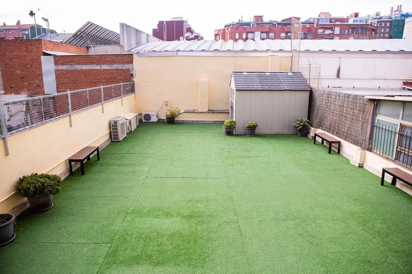 Terrasse von Gebäude zur Miete in Barcelona