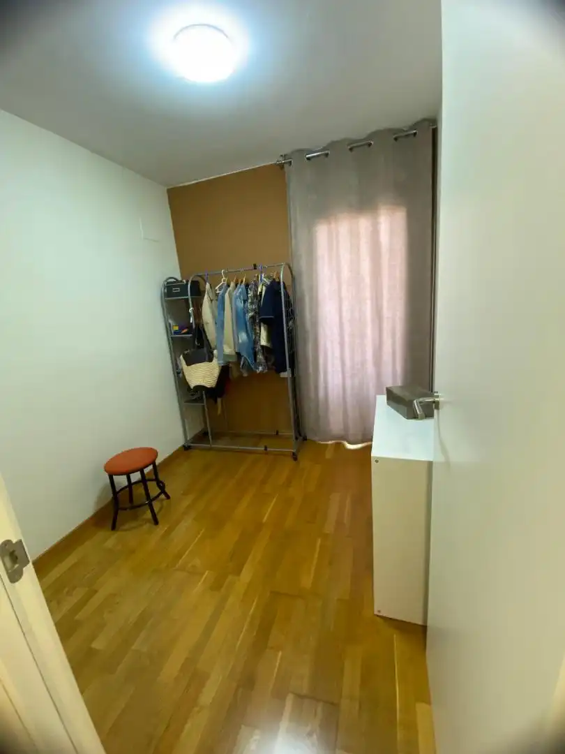 Dormitori de Pis en venda en Manresa amb Calefacció, Piscina i Moblat