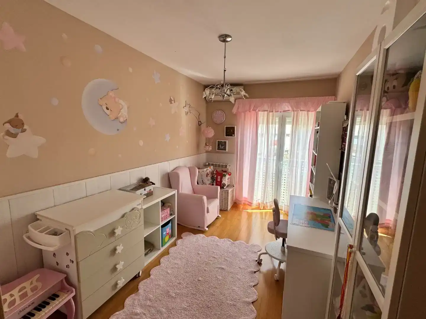 Bedroom of Houses for sale in Arganda del Rey  with Air Conditioner, Heating and Parquet flooring