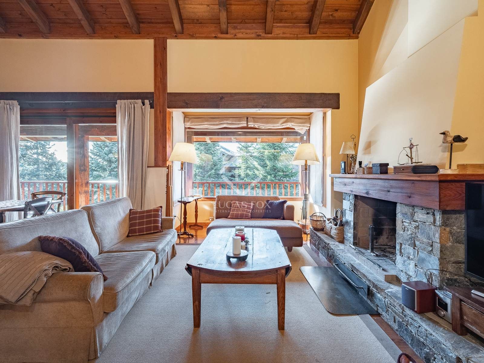 Sala d'estar de Casa o xalet en venda en Fontanals de Cerdanya amb Calefacció, Terrassa i Traster