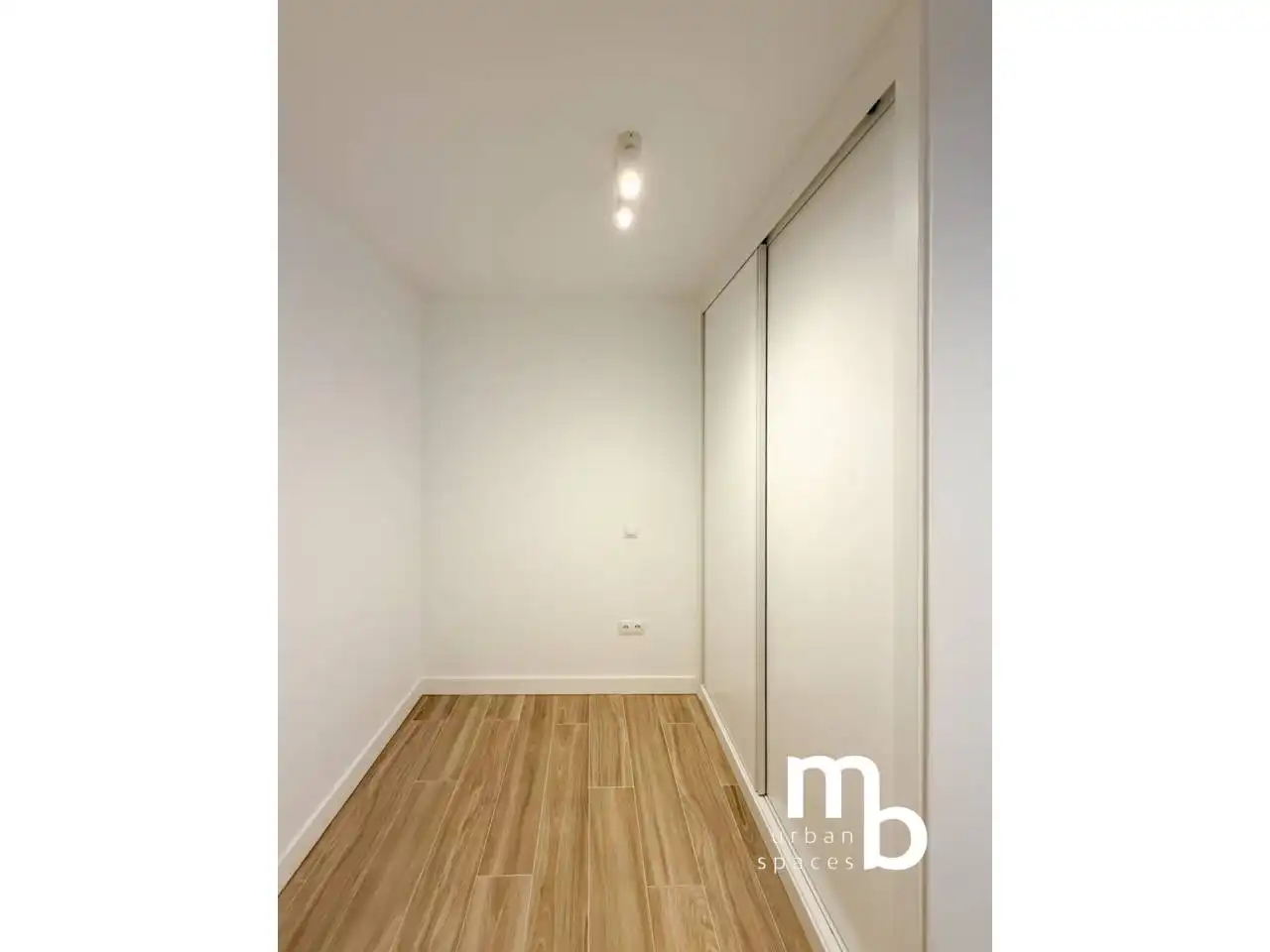 Bedroom of Flat for sale in Madrid  with Air Conditioner and Heating