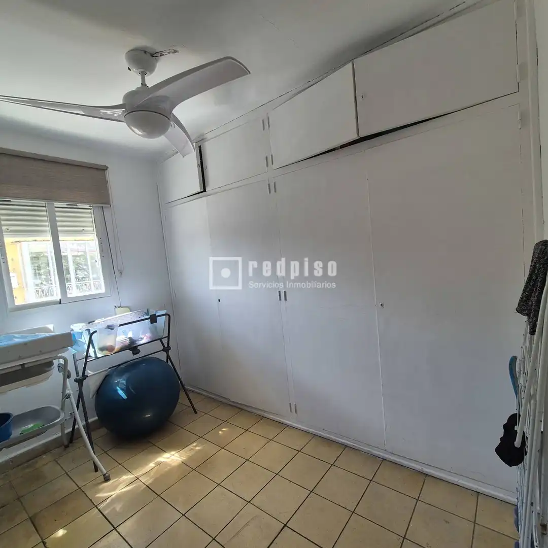 Bedroom of Flat for sale in Sevilla  with Air Conditioner and Terrace