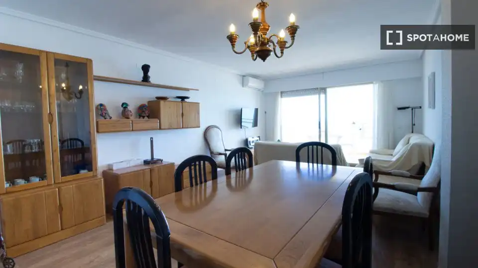 Comedor de Piso de alquiler en Cullera con Aire acondicionado, Calefacción y Amueblado