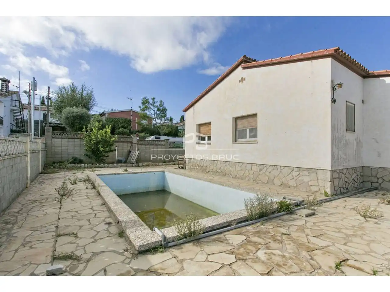 Exterior view of Houses for sale in Masquefa  with Private garden