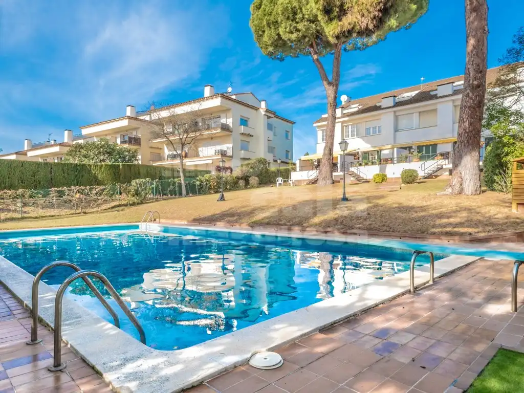 Swimming pool of Houses for sale in Palafrugell