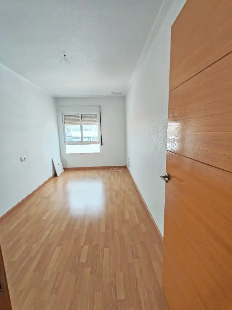Bedroom of Attic for sale in Elche / Elx  with Air Conditioner, Parquet flooring and Terrace