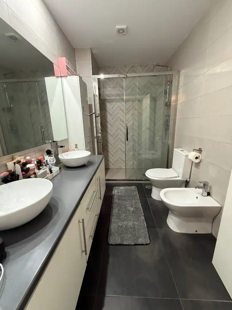 Baño de Piso en venta en Alcalá la Real con Calefacción, Trastero y Amueblado