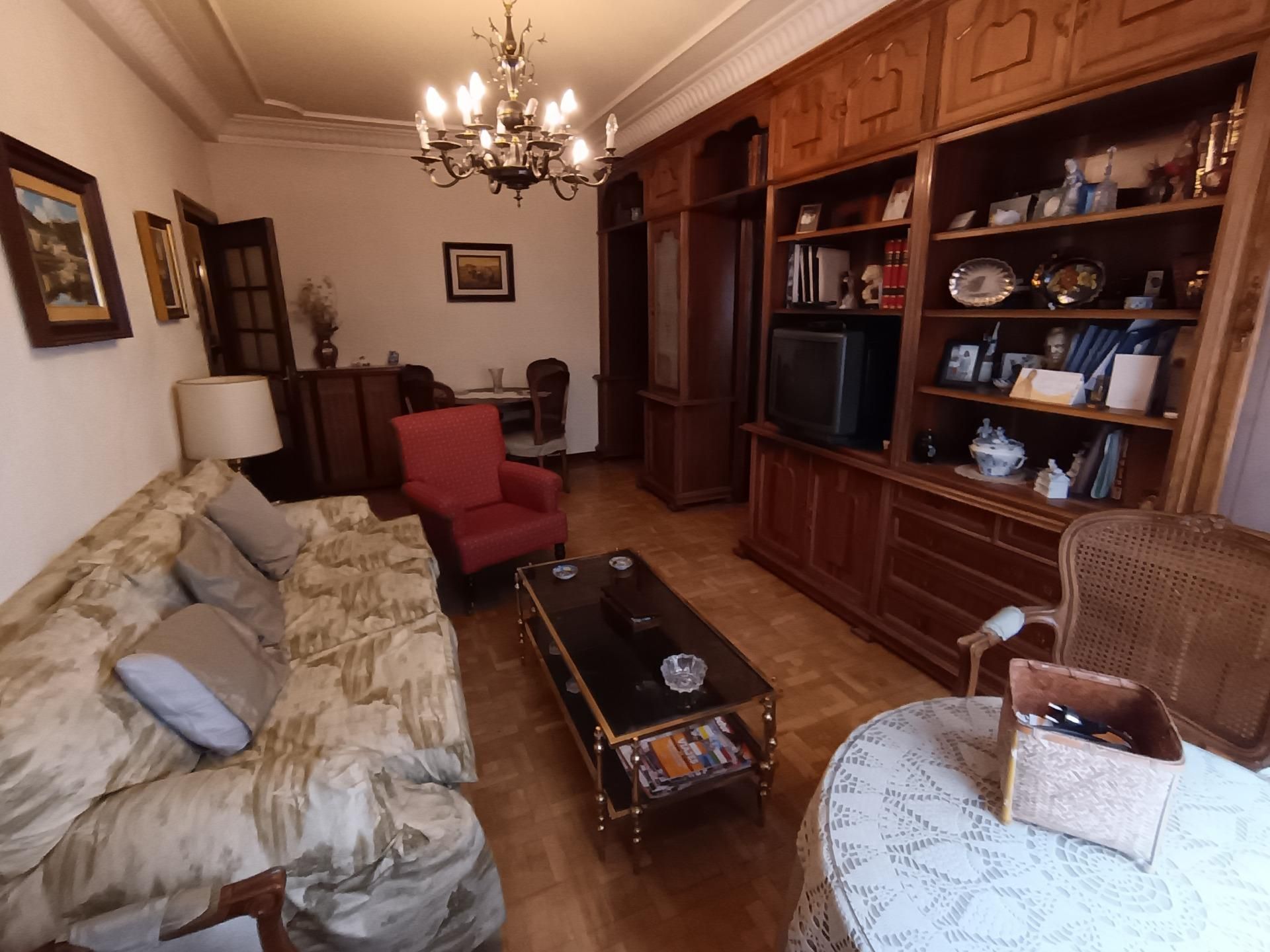 Living room of Flat for sale in Valladolid Capital  with Heating, Terrace and Storage room