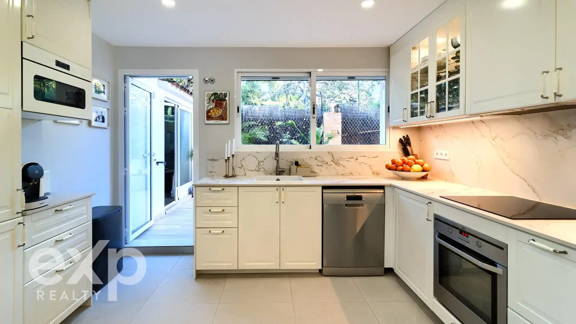 Cocina de Casa o chalet en venta en Godella con Aire acondicionado, Calefacción y Jardín privado