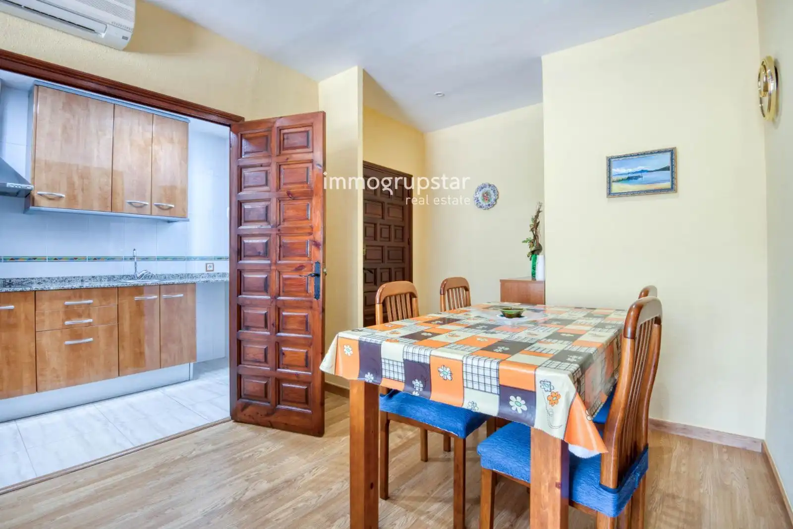 Esszimmer von Dachboden zum Verkauf in Castell d'Aro, Platja d'Aro i s'Agaró mit Heizung, Terrasse und Möbliert