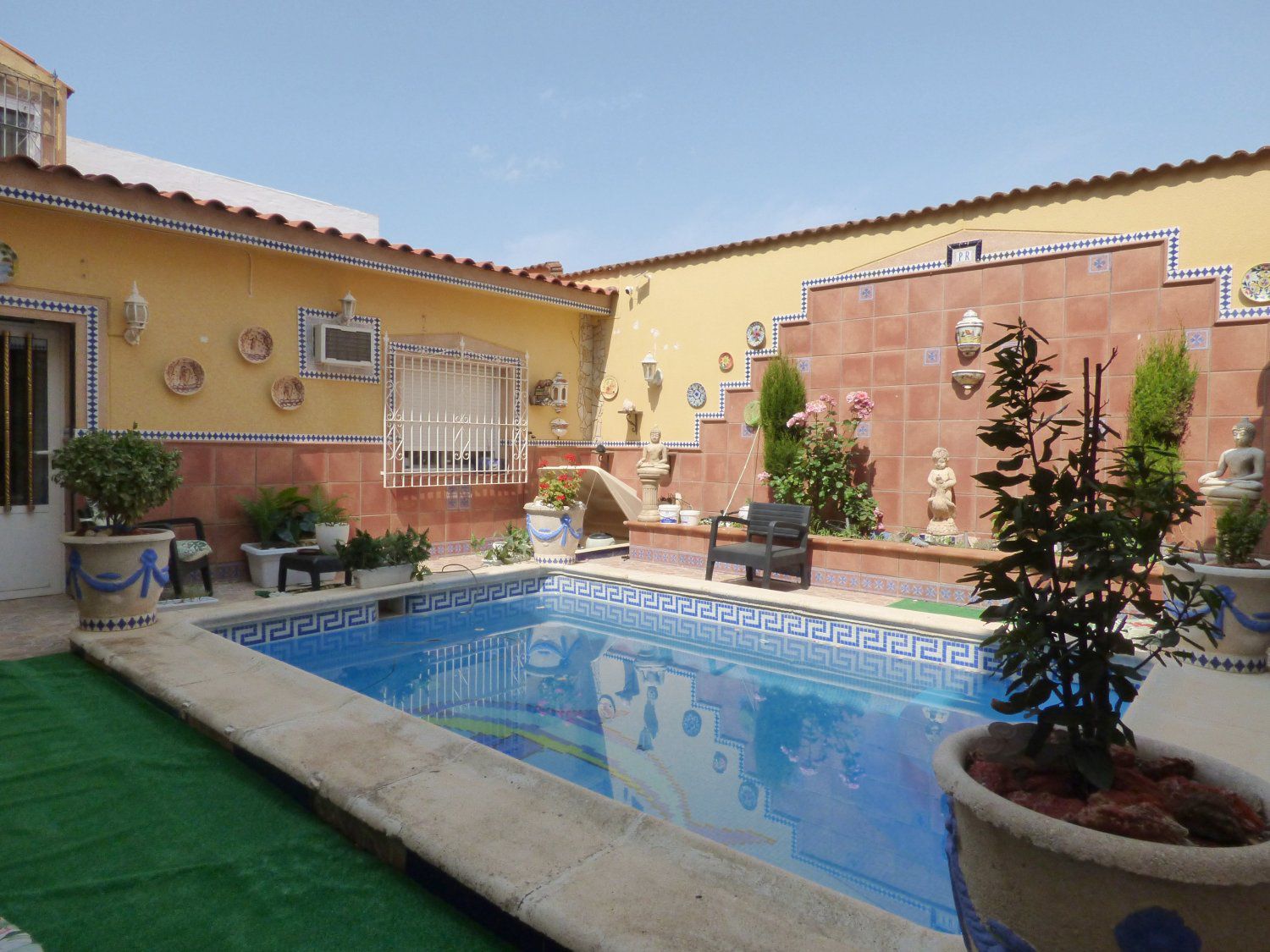 Piscina de Casa o xalet en venda en  Albacete Capital amb Aire condicionat, Calefacció i Jardí privat