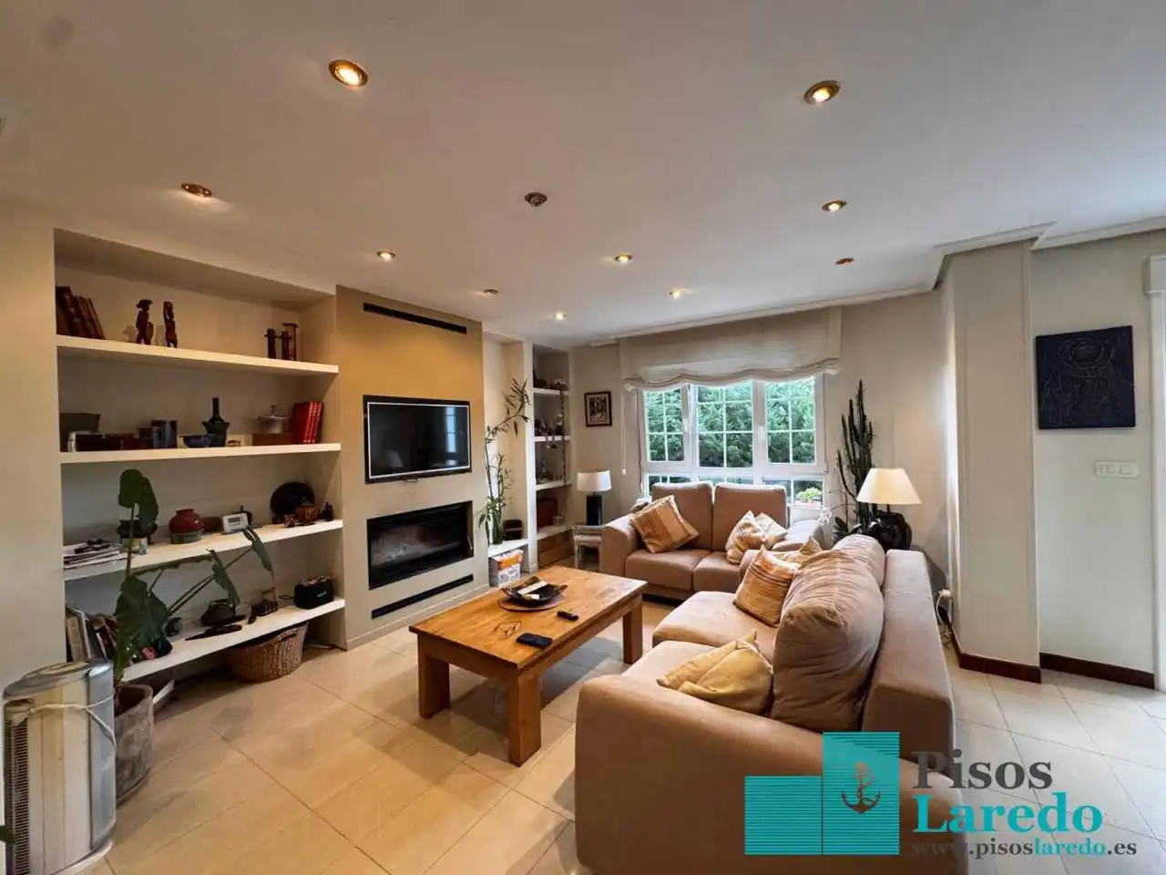Living room of Houses for sale in Bárcena de Cicero  with Heating, Private garden and Terrace