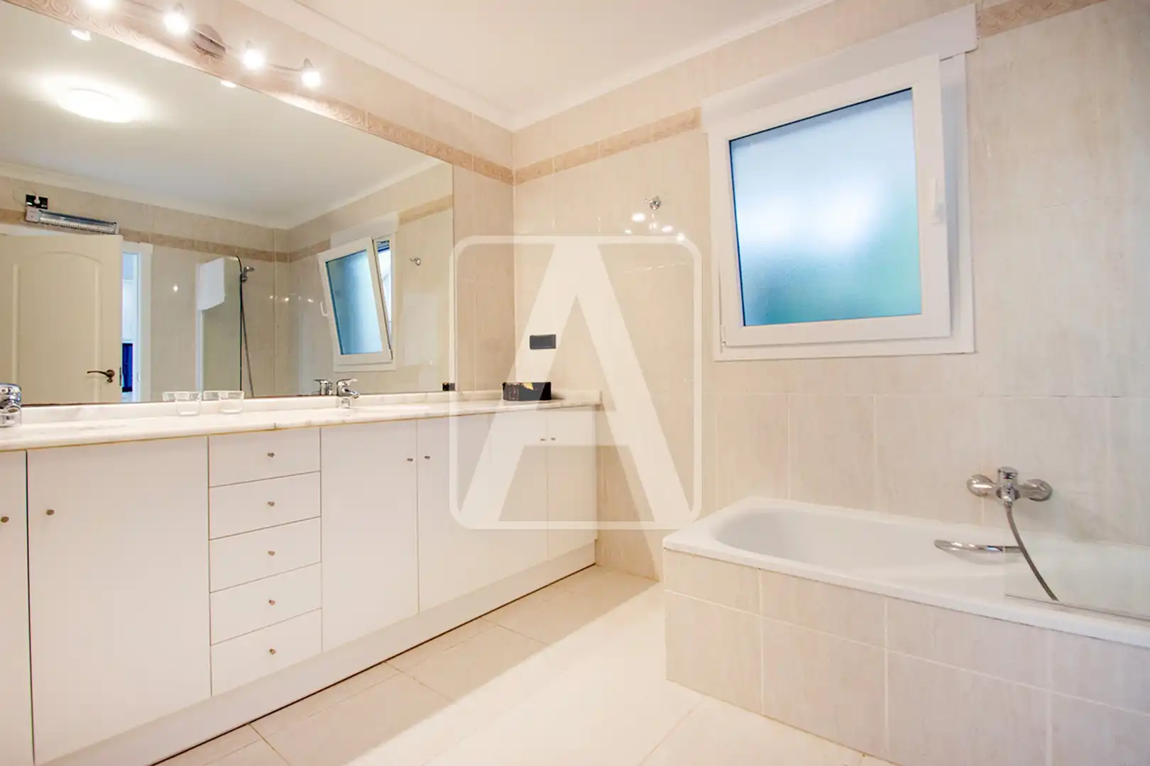 Apartment with pool for sale in La Fustera, imagen 9