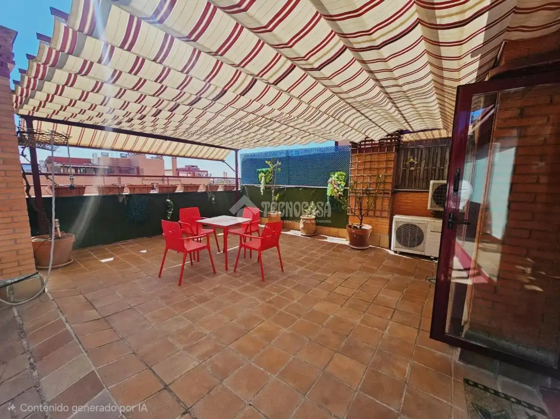 Terrasse von Dachboden zum Verkauf in Parla mit Klimaanlage, Heizung und Terrasse
