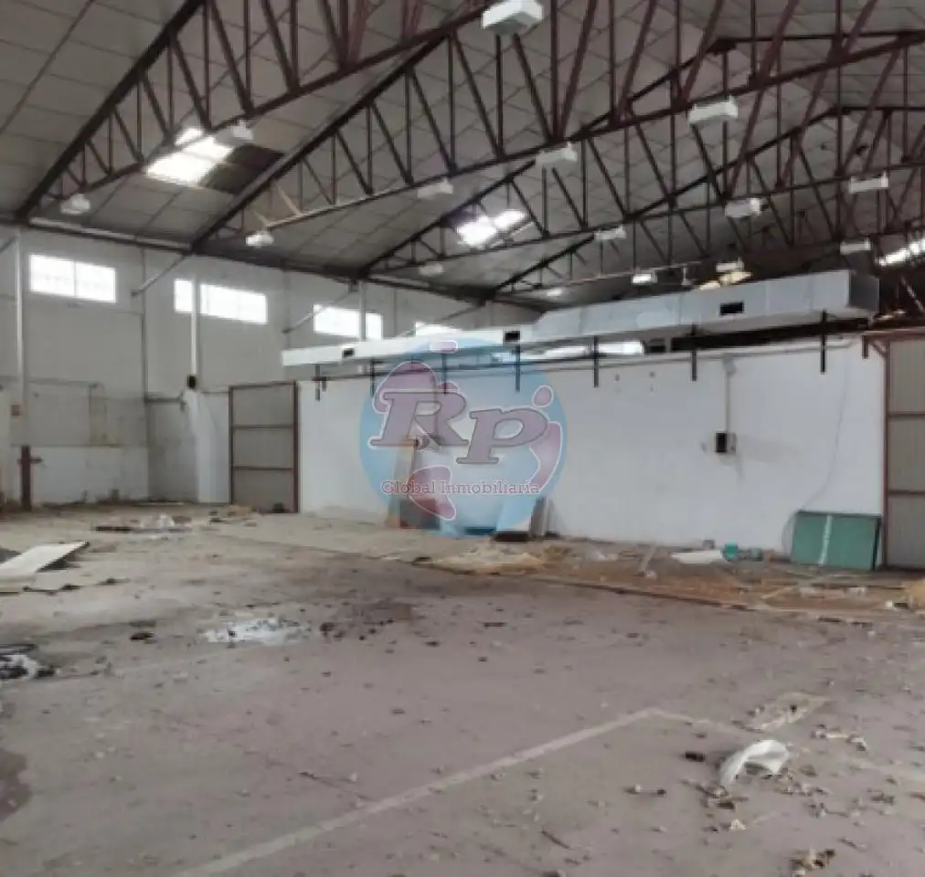 Nau industrial en venda a Camponaraya, imagen 2