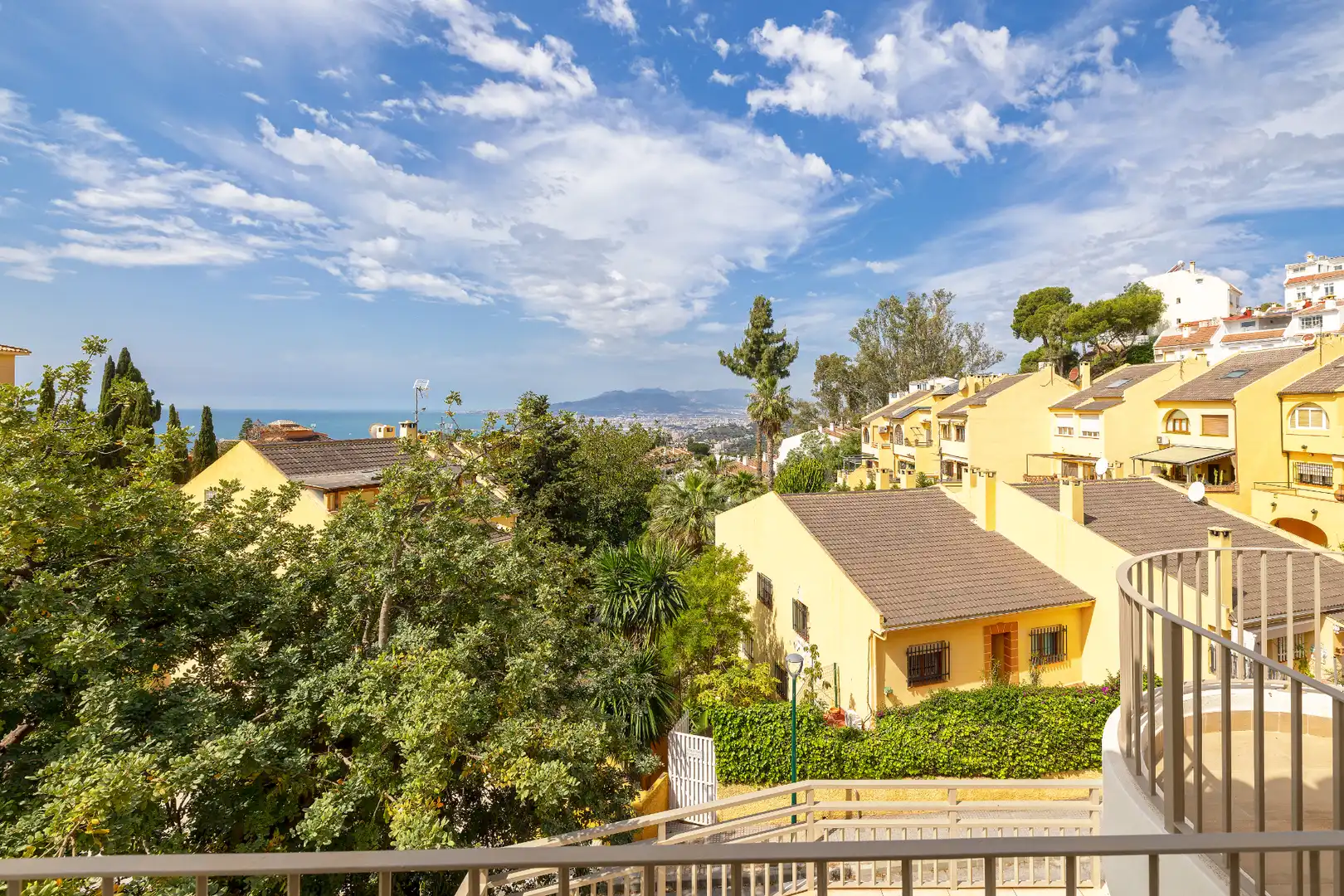 Vista exterior de Casa adosada en venta en Málaga Capital con Aire acondicionado, Calefacción y Terraza
