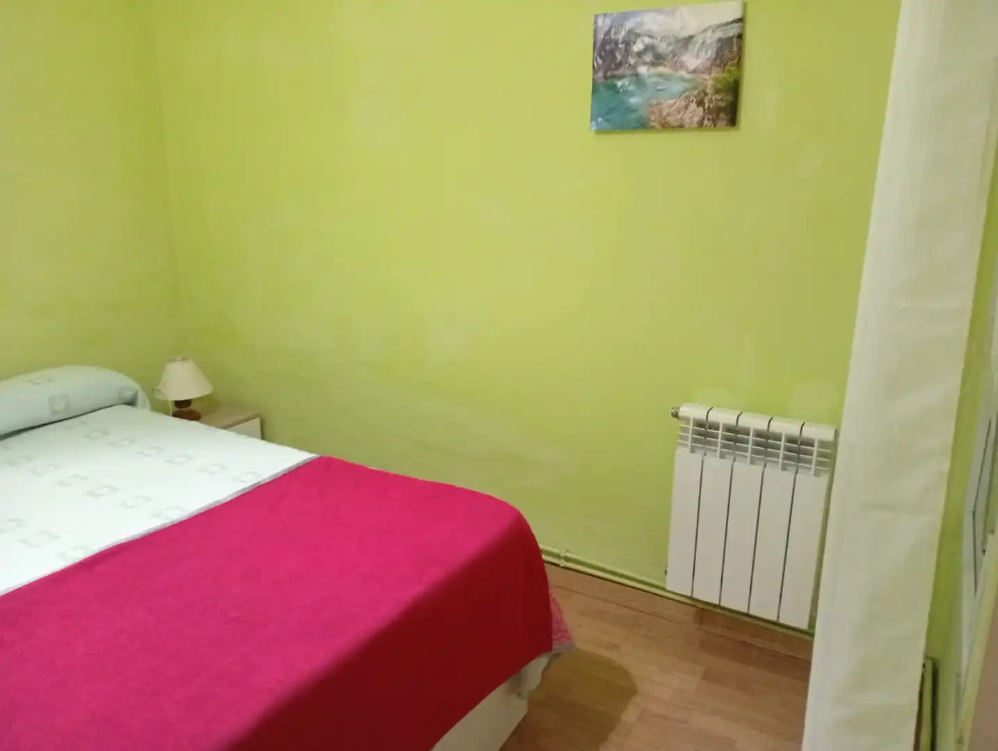 Habitación de Piso en venta en Gijón  con Calefacción, Parquet y Terraza