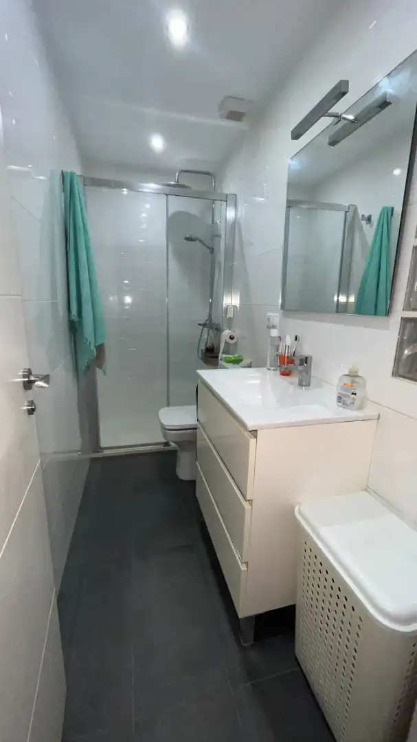 Bathroom of Ground floor for sale in Rincón de la Victoria  with Air Conditioner, Heating and Terrace