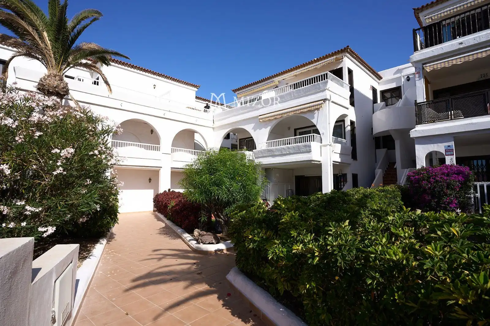 Vista exterior de Piso en venta en San Miguel de Abona con Aire acondicionado, Terraza y Piscina