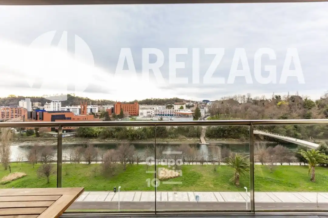Vista exterior de Piso en venta en Donostia - San Sebastián  con Aire acondicionado, Calefacción y Terraza