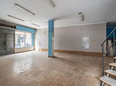 Business premises for sale in Calle PUERTA LORCA 2