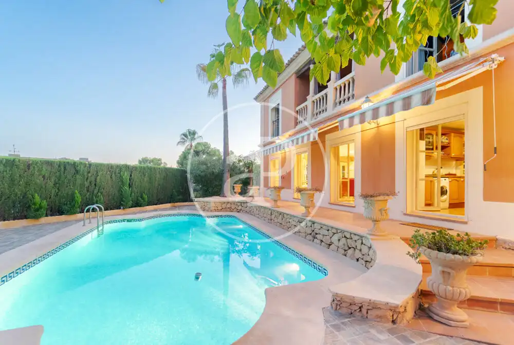 Exterior view of Houses for sale in Golf Bahía