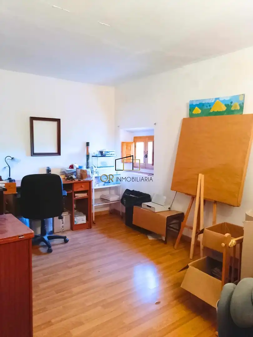 Houses for sale in Mediona  with Private garden and Storage room