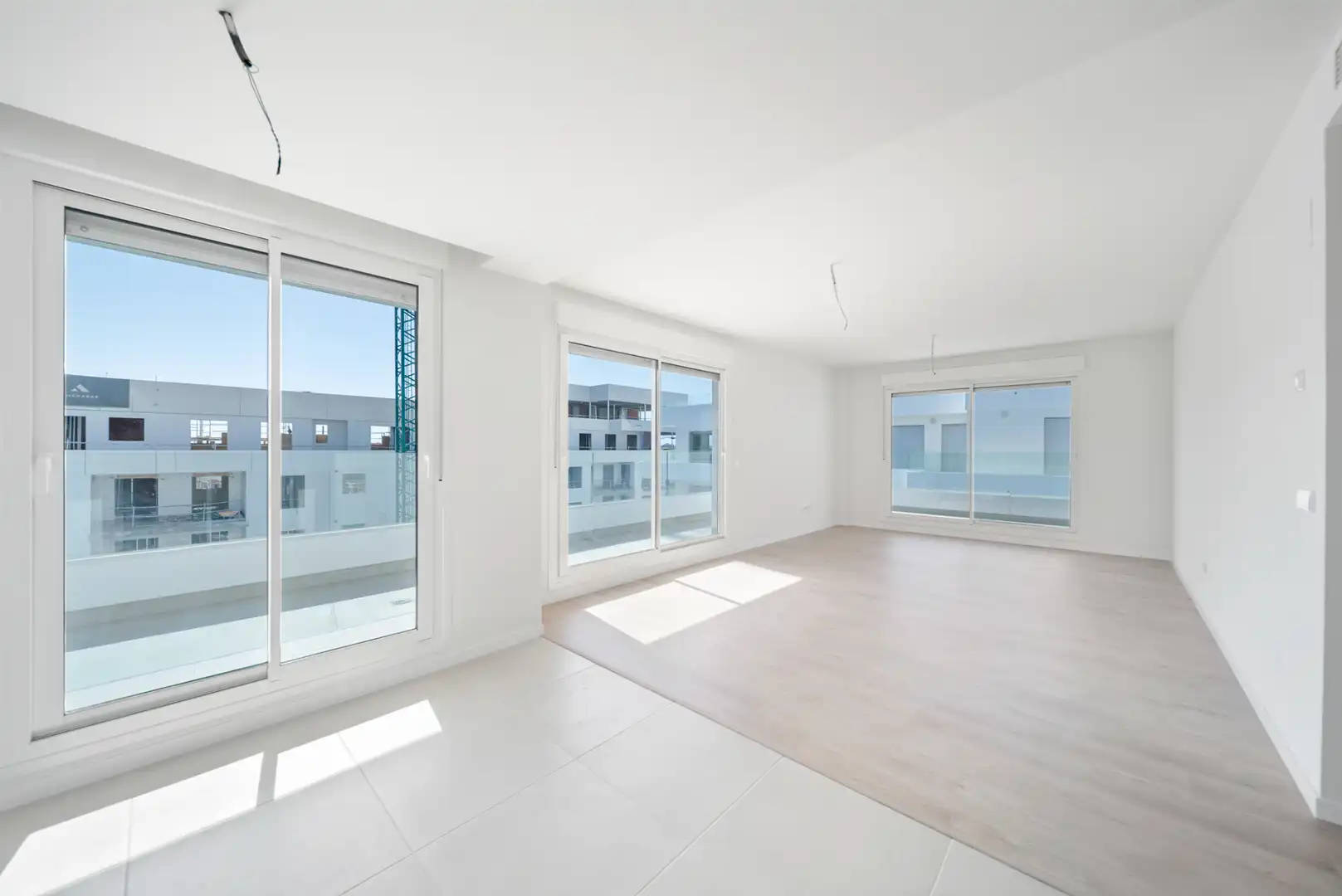 Sala de estar de Piso en venta en Marbella con Calefacción, Terraza y Trastero