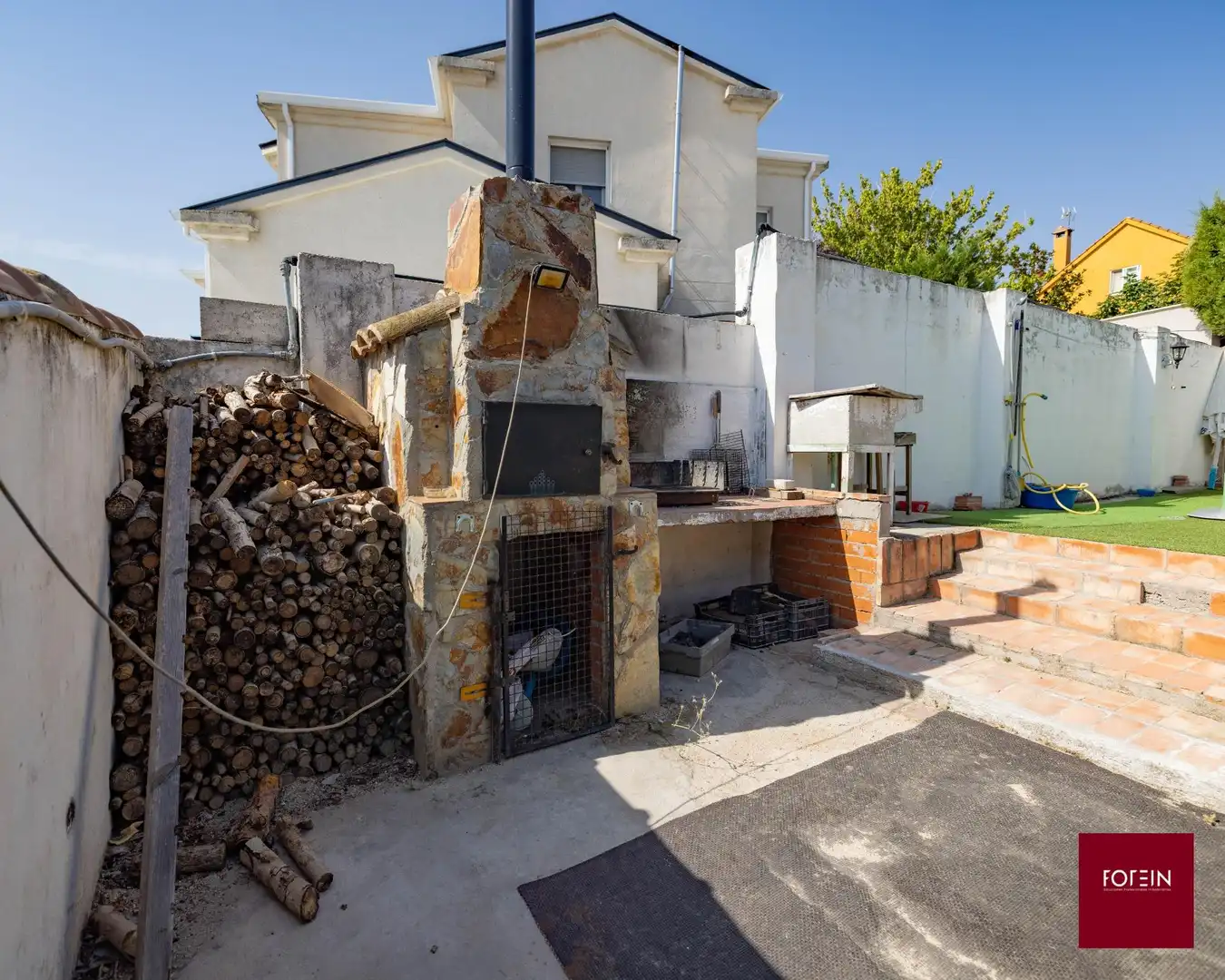 Houses for sale in Galápagos  with Air Conditioner, Heating and Private garden
