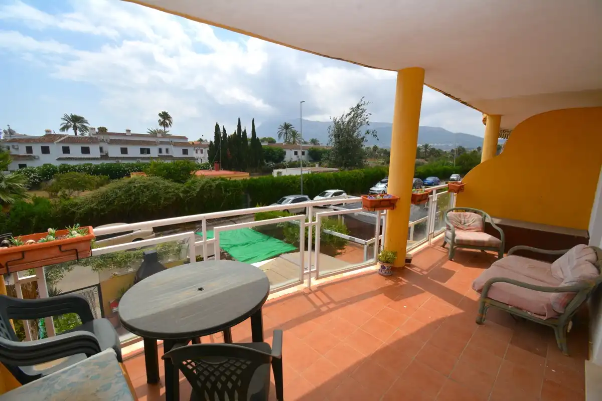Terrassa de Apartament en venda en Dénia amb Terrassa, Forn i Alarma