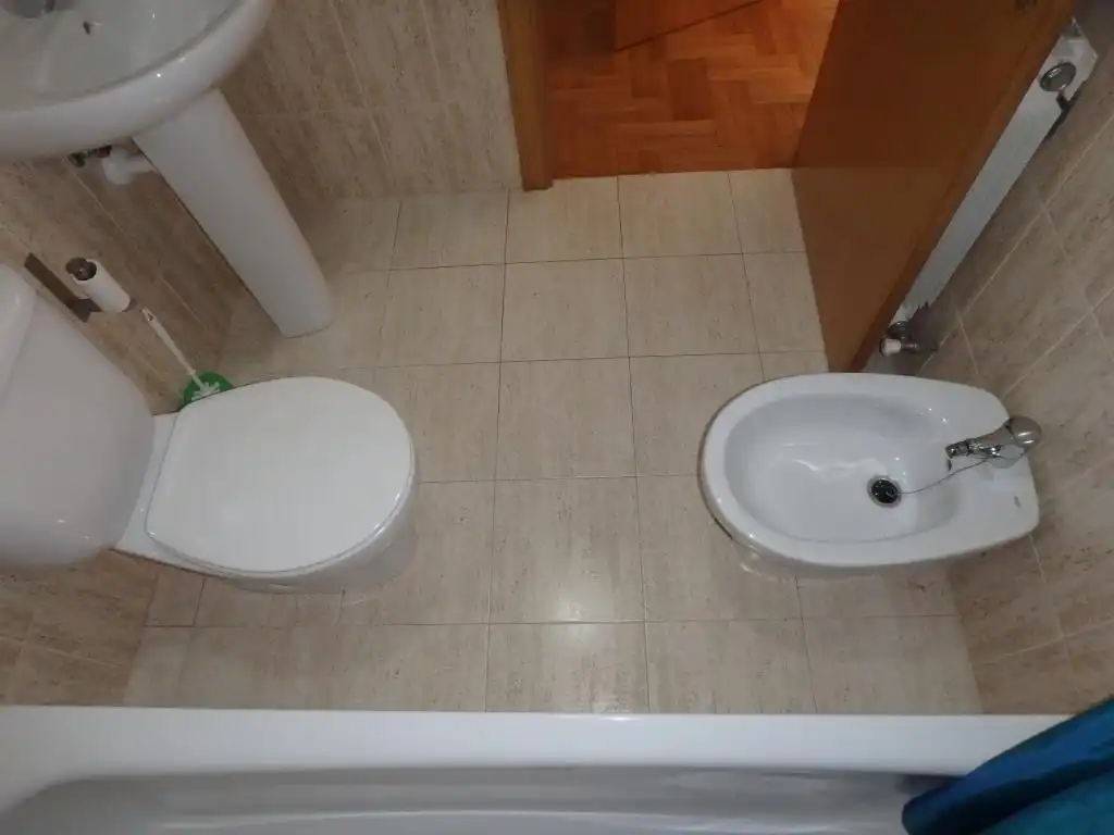Badezimmer von Wohnung zum Verkauf in Yesa mit Heizung und Möbliert