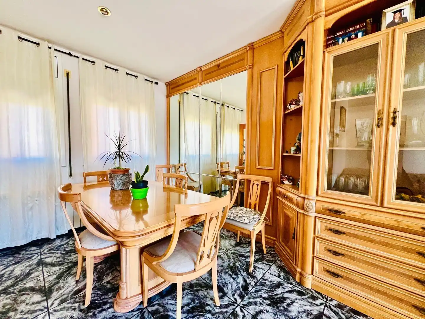 Comedor de Casa adosada en venta en Valls con Aire acondicionado, Calefacción y Jardín privado