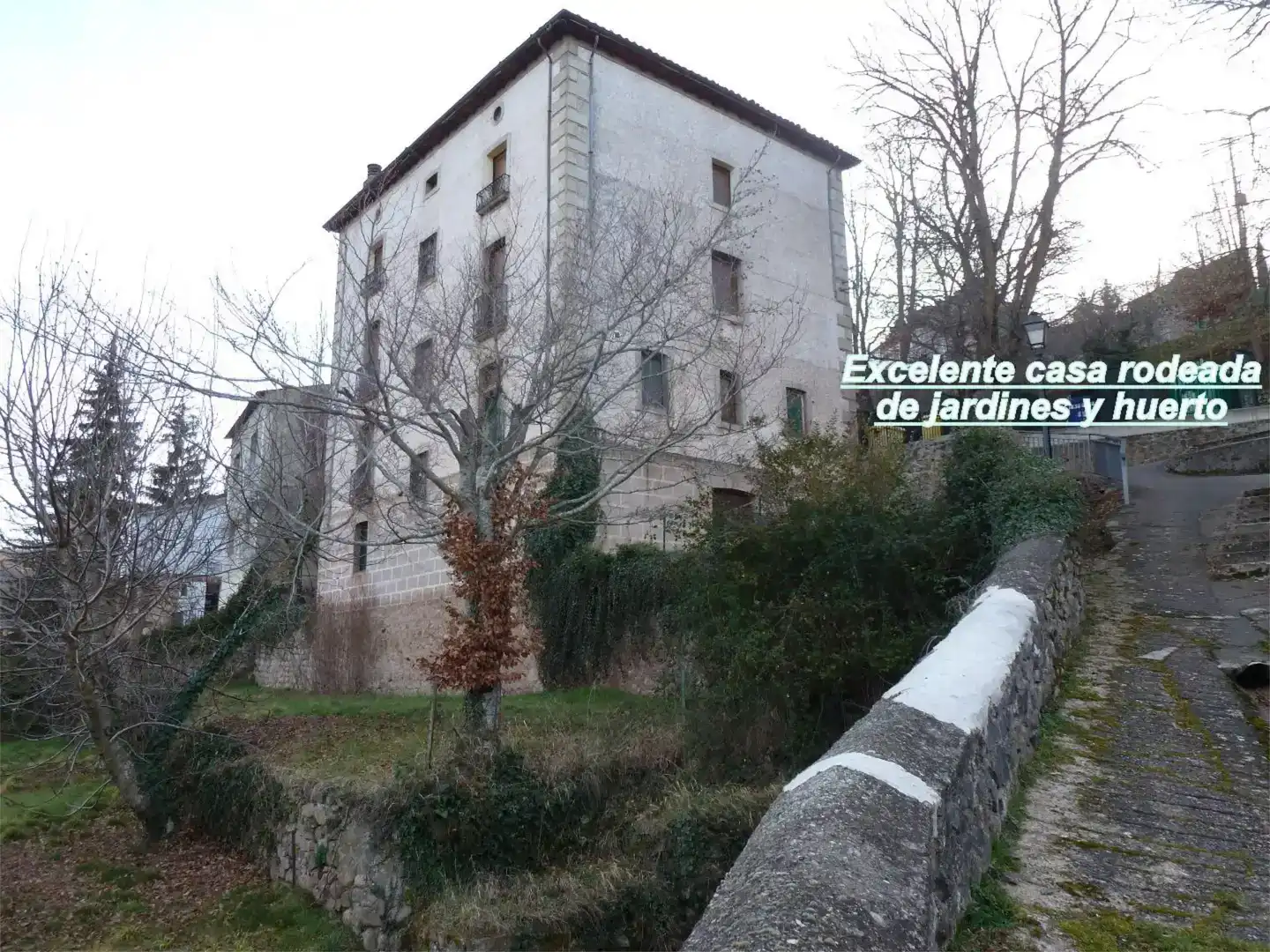 Vista exterior de Casa o chalet en venta en Nieva de Cameros con Jardín privado