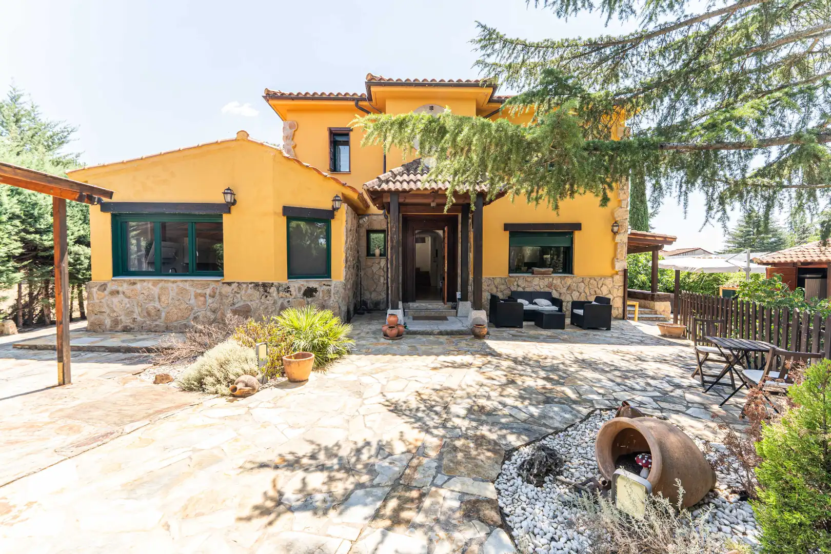 Vista exterior de Casa o xalet en venda en Alpedrete amb Calefacció, Jardí privat i Terrassa