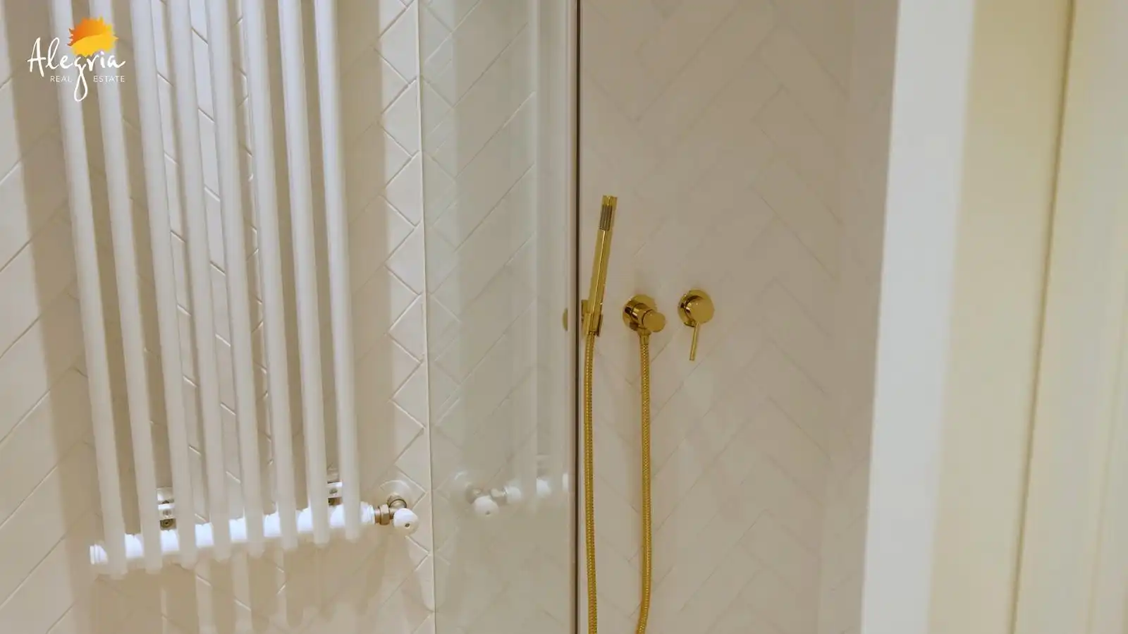Bany de Apartament en venda en Valencia amb Aire condicionat, Calefacció i Parquet