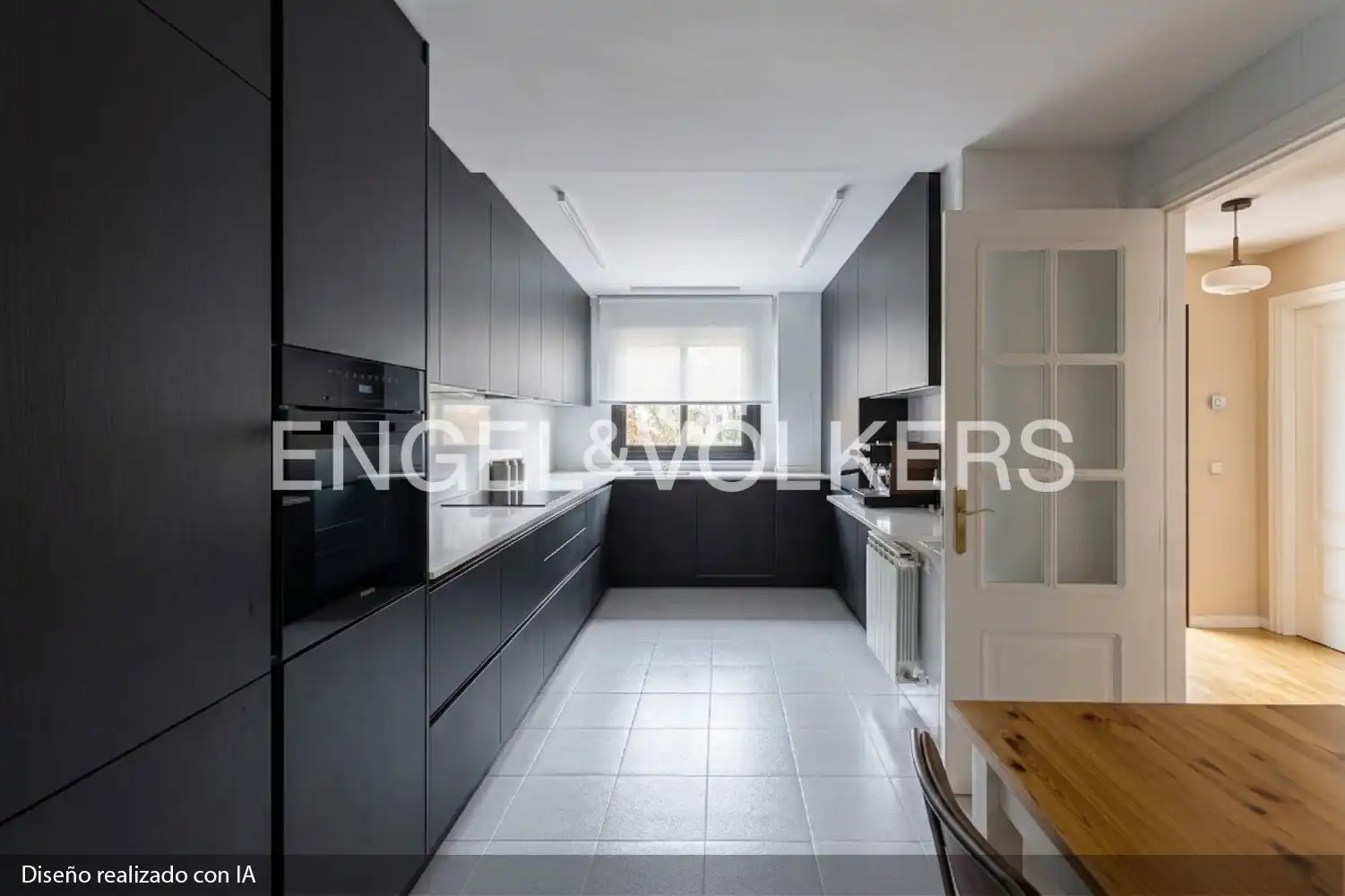 Cocina de Casa o chalet en venta en Madrid con Aire acondicionado, Calefacción y Jardín privado