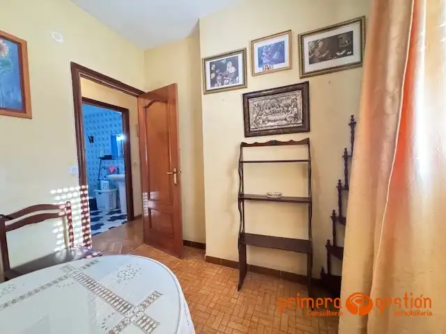 Habitación de Piso en venta en Sevilla con Trastero