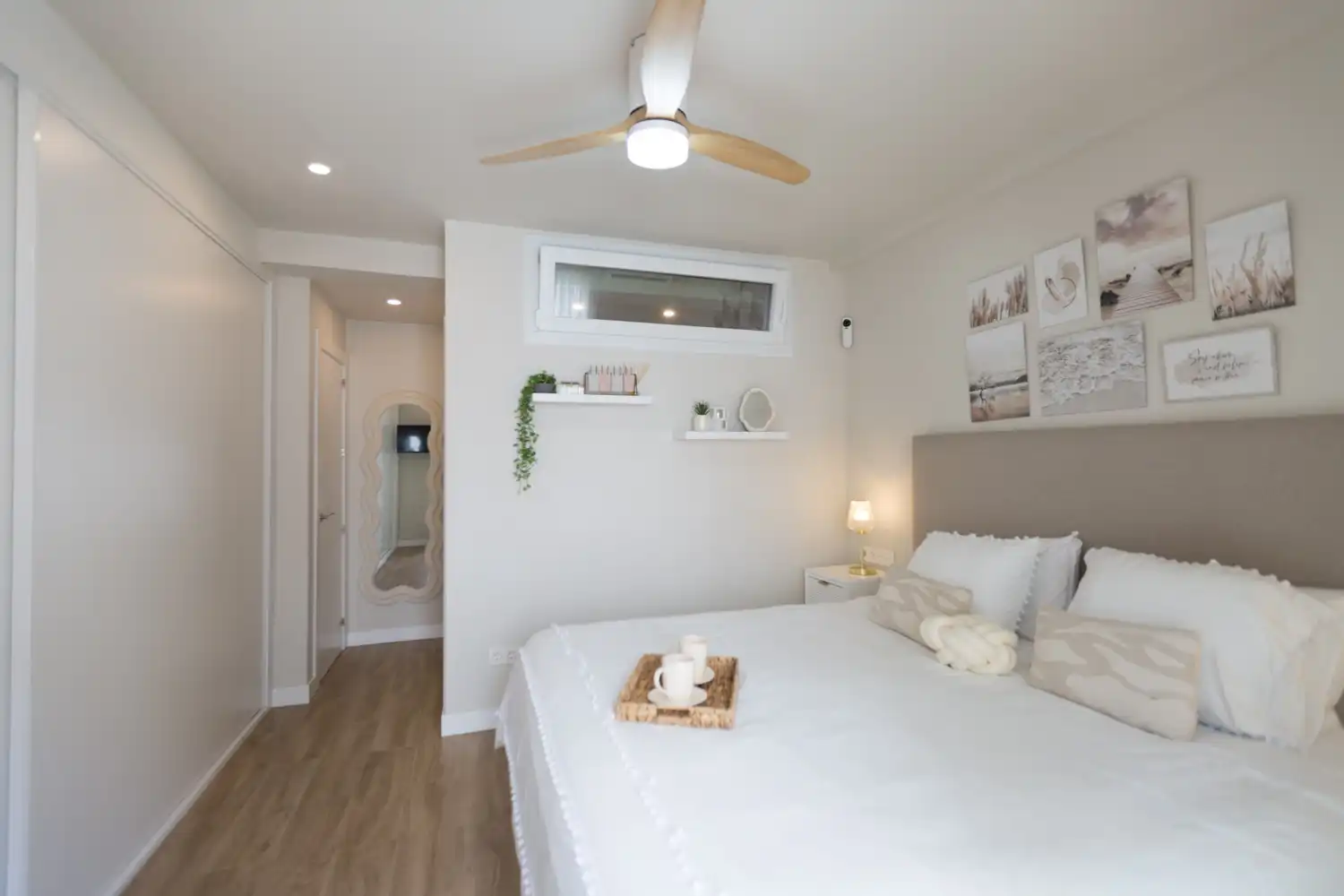 Bedroom of Apartments for sale in Marbella  with Air Conditioner, Terrace and Furnished
