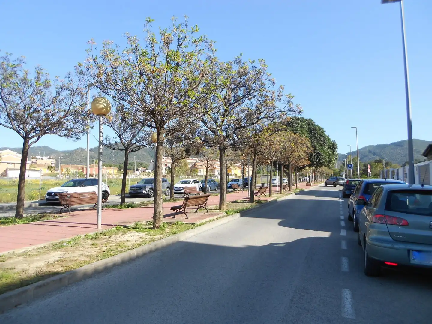 Außenansicht von Einfamilien-Reihenhaus zum Verkauf in Murcia mit Klimaanlage, Heizung und Privatgarten