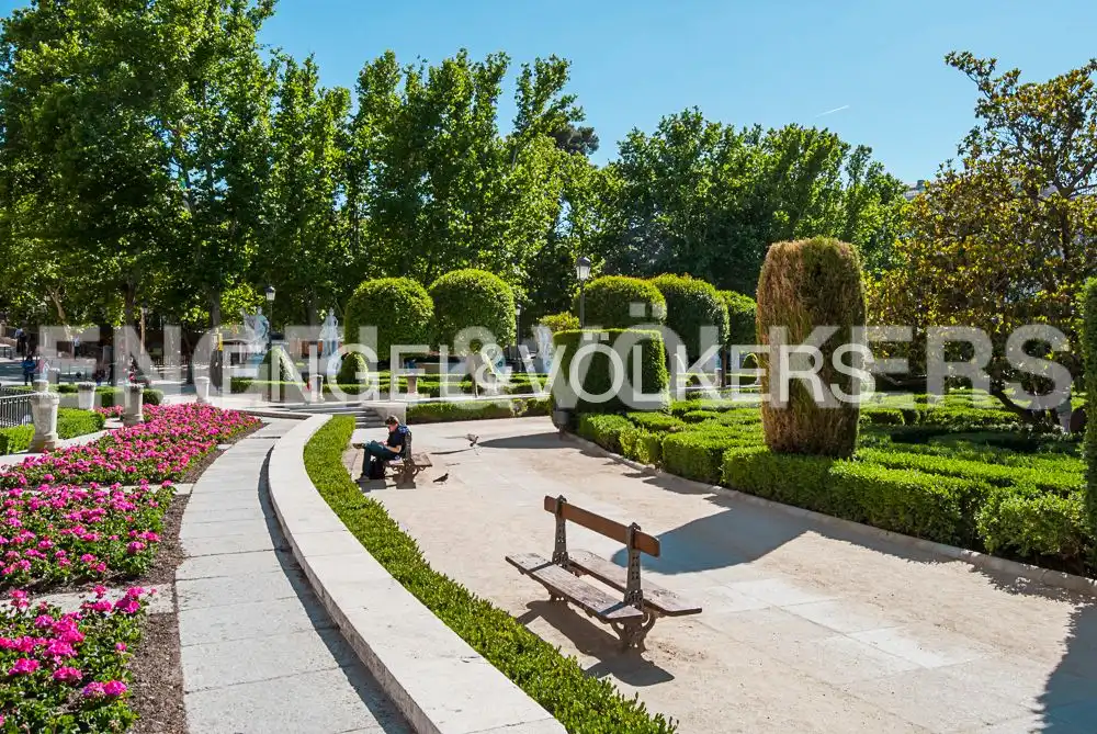 Terrace of Flat for rent in Madrid  with Air Conditioner, Heating and Furnished